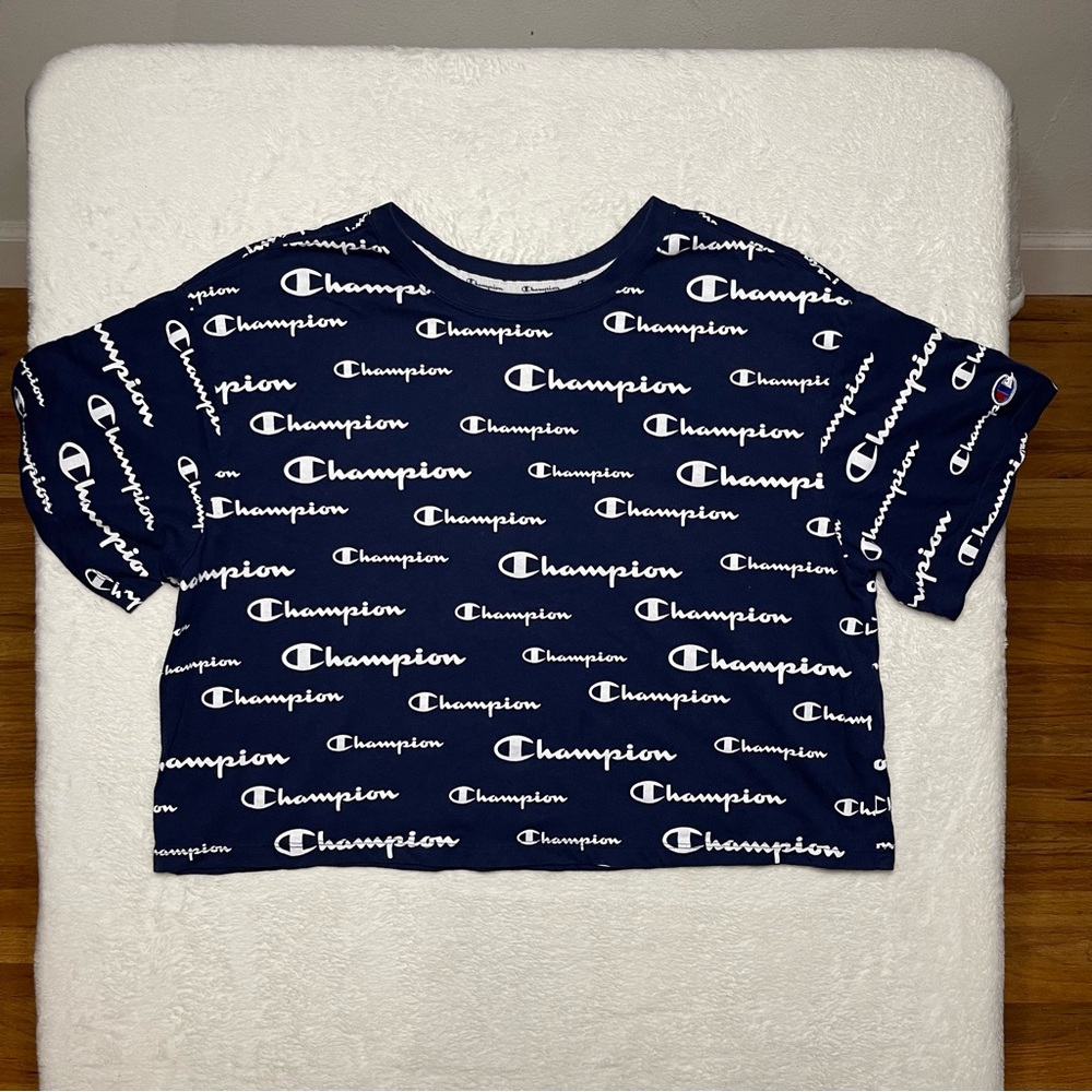 Champion Women's Navy Blue Crop Top Size XL